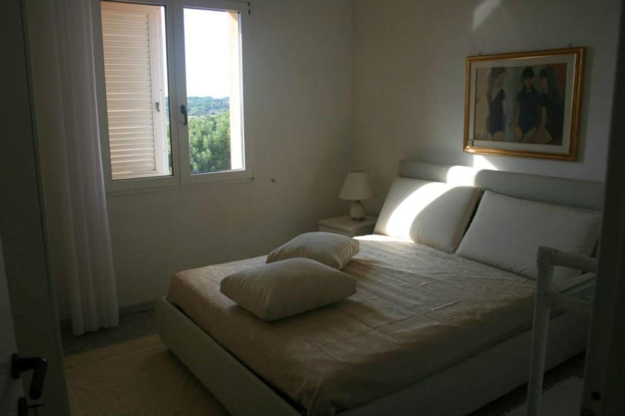 Domus Oriens B&B monolocale privato in villa bifamiliare Portoscuso Esterno foto