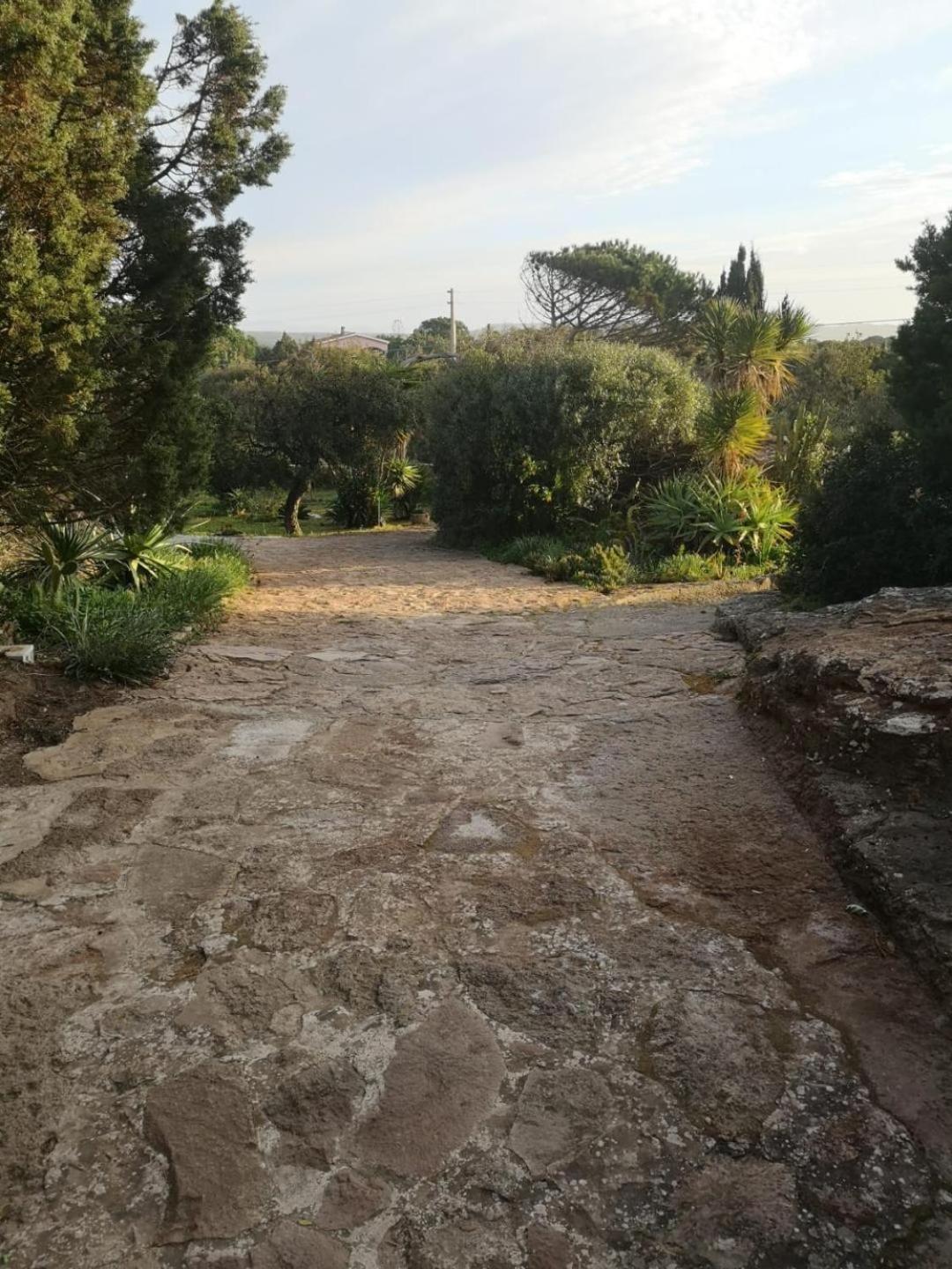 Domus Oriens B&B monolocale privato in villa bifamiliare Portoscuso Esterno foto