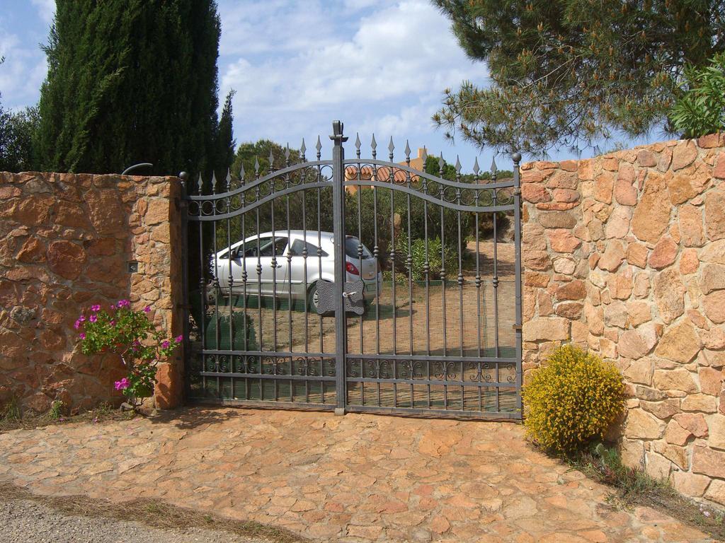 Domus Oriens B&B monolocale privato in villa bifamiliare Portoscuso Camera foto
