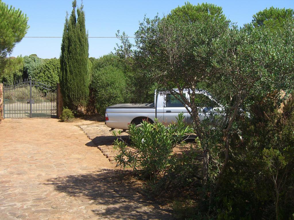 Domus Oriens B&B monolocale privato in villa bifamiliare Portoscuso Esterno foto